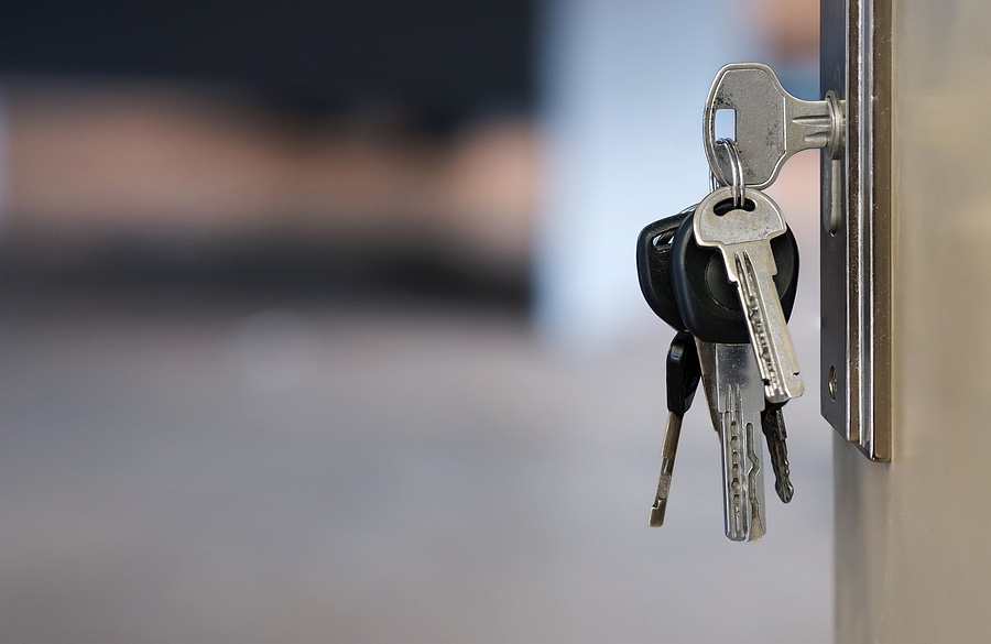 can a locksmith make a house key without the original