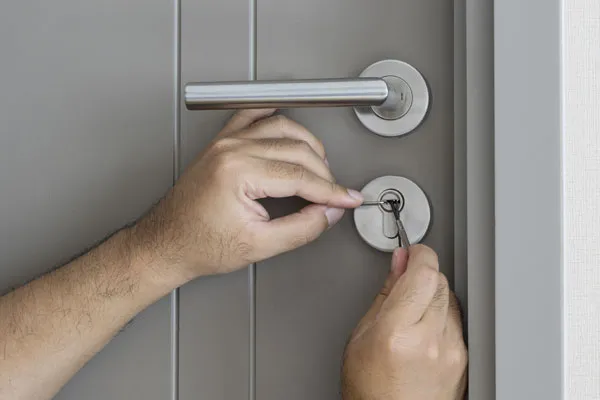 Does A Locksmith Break Your Lock