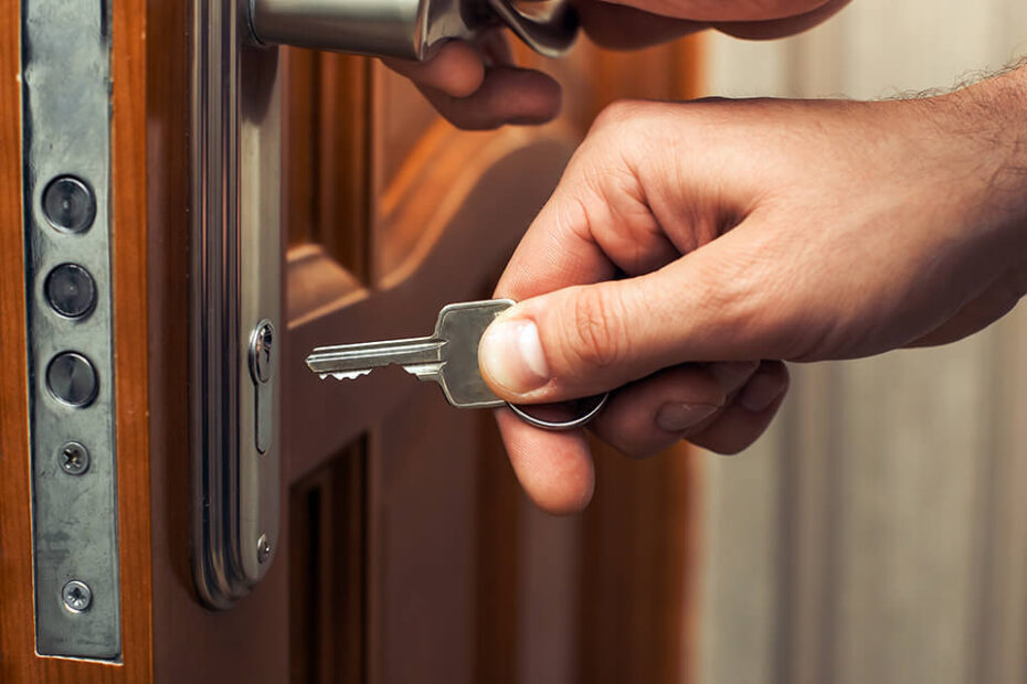How Do You Key A Door Lock